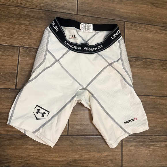 Under Armour Football Girdle Small White Elastic Waist Padded Stretch MPZ2 - Picture 1 of 8